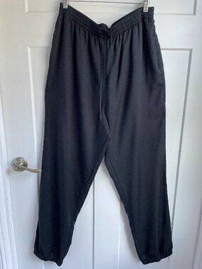 Victoria's Secret Black Leopard Joggers Pants Large L Silky Matte‎ Satin